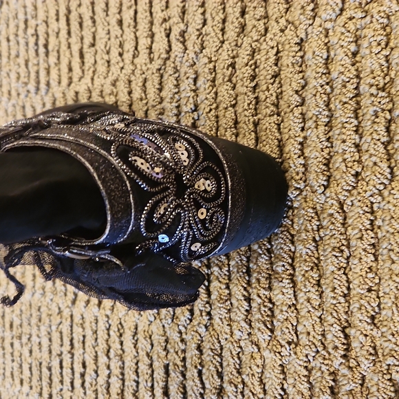 Knee boots - Picture 3 of 3